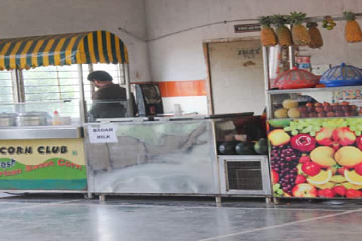cafeteria
